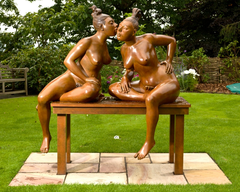 Maria-Gamundi-Gossippers-Bronze-Sculpture